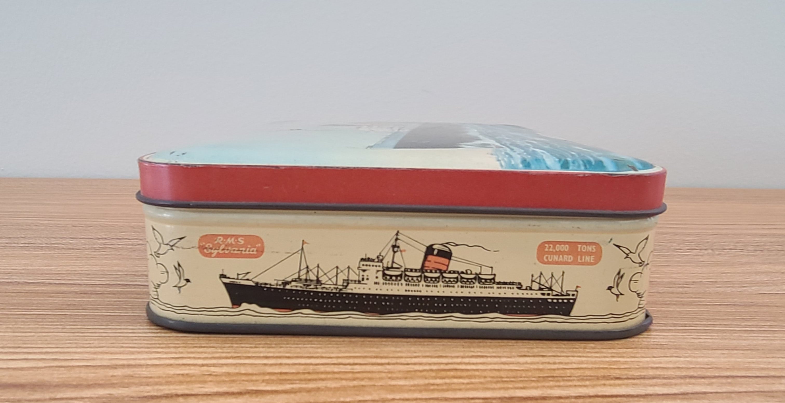R.M.S. Queen Mary Benson's Candy Tin