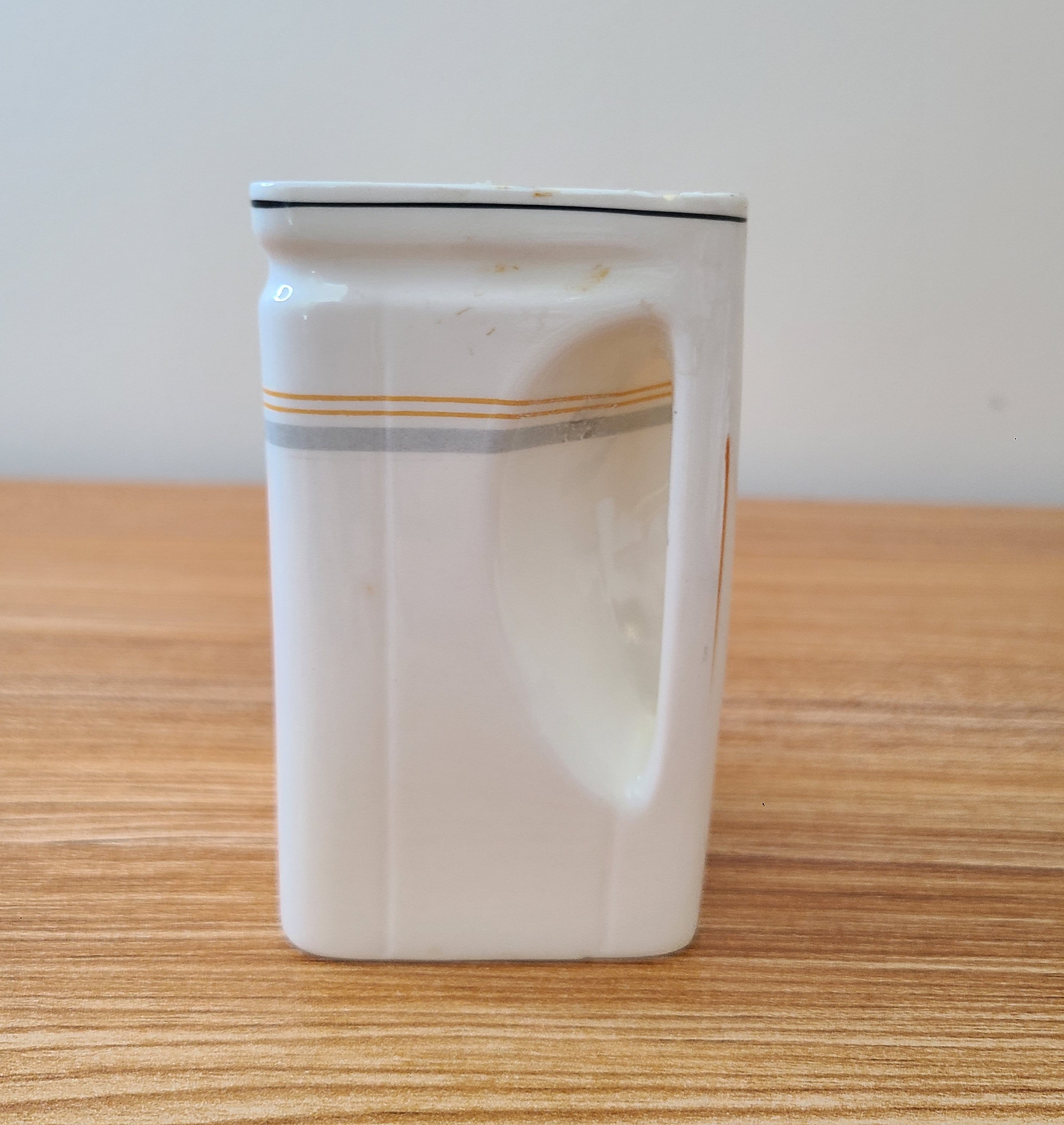 Cunard Creamer (Foley)