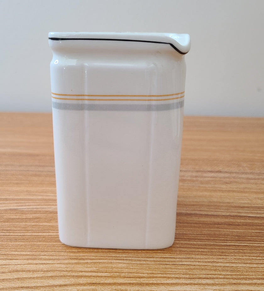 Cunard Creamer (Foley)
