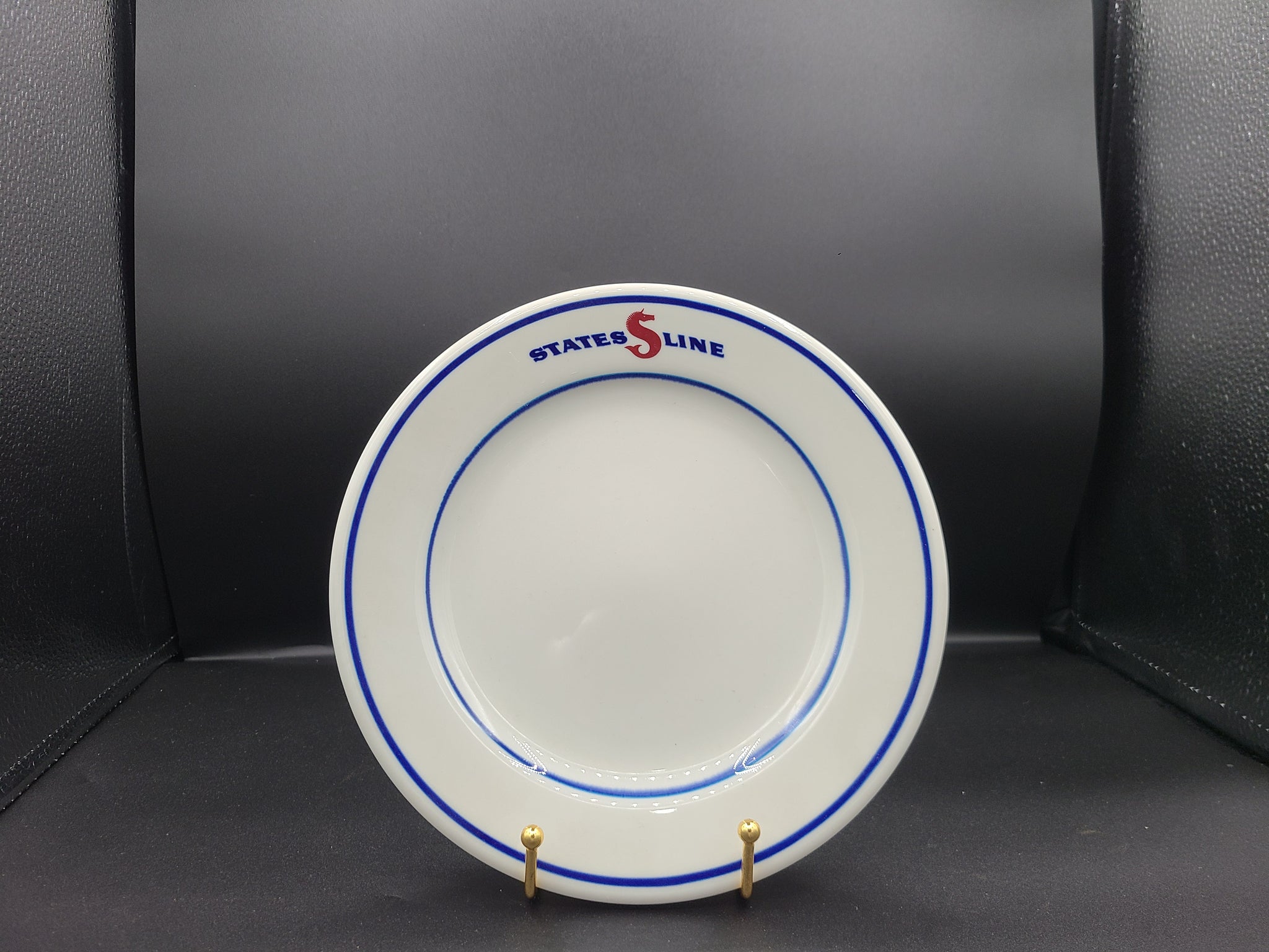 States Line 9" Dinner Plate