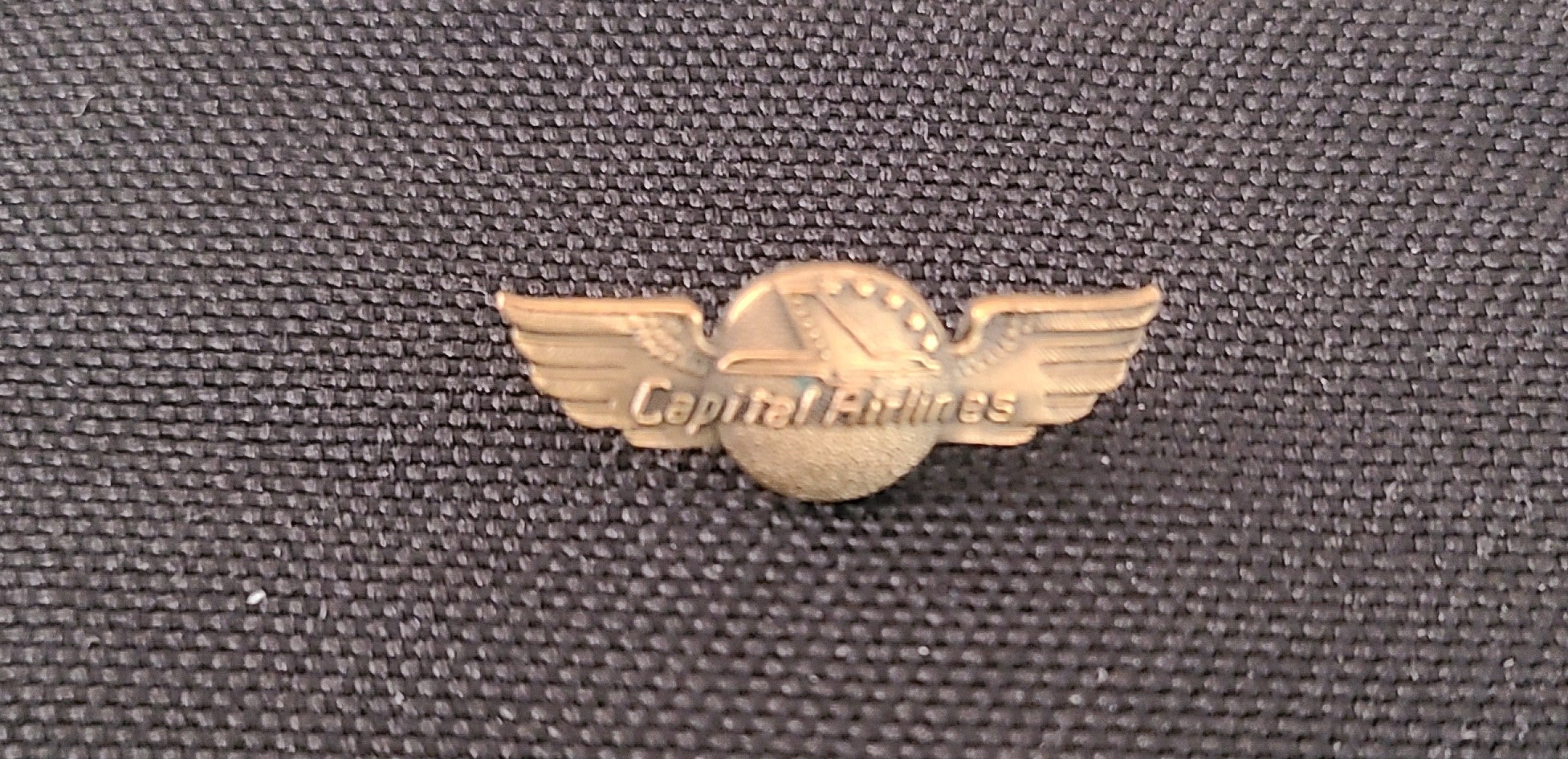 Capital Airlines Hat Badge/Small Wings