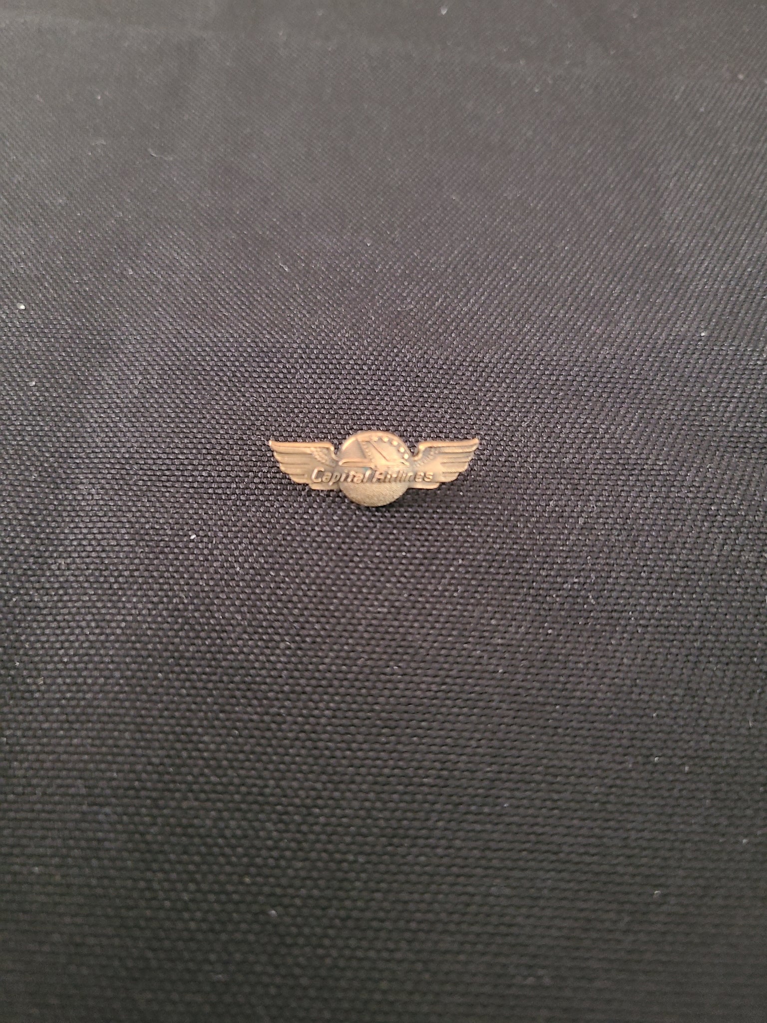 Capital Airlines Hat Badge/Small Wings