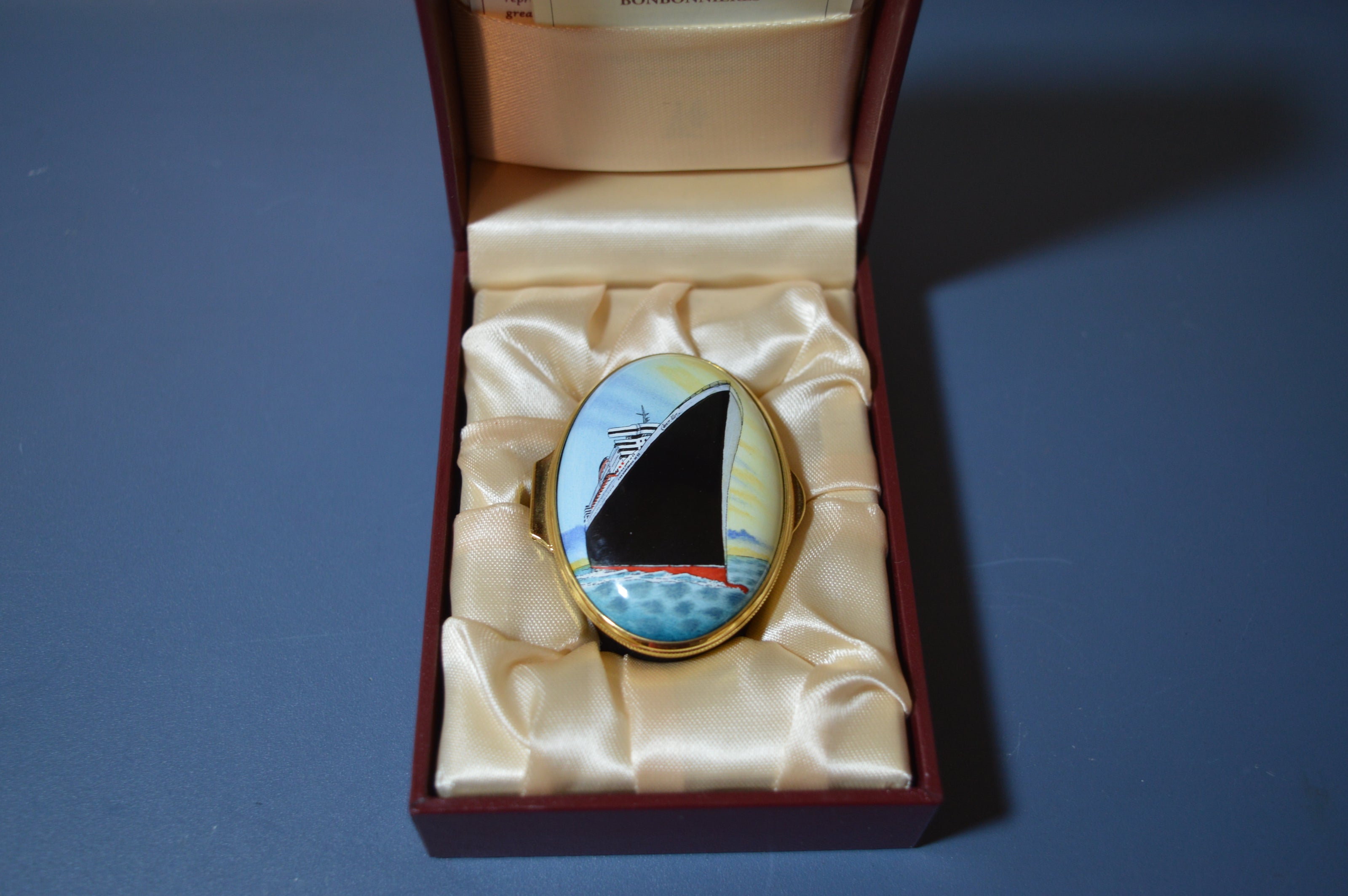 Cunard R.M.S. Queen Mary 2 Enamel Pill Box (2004)